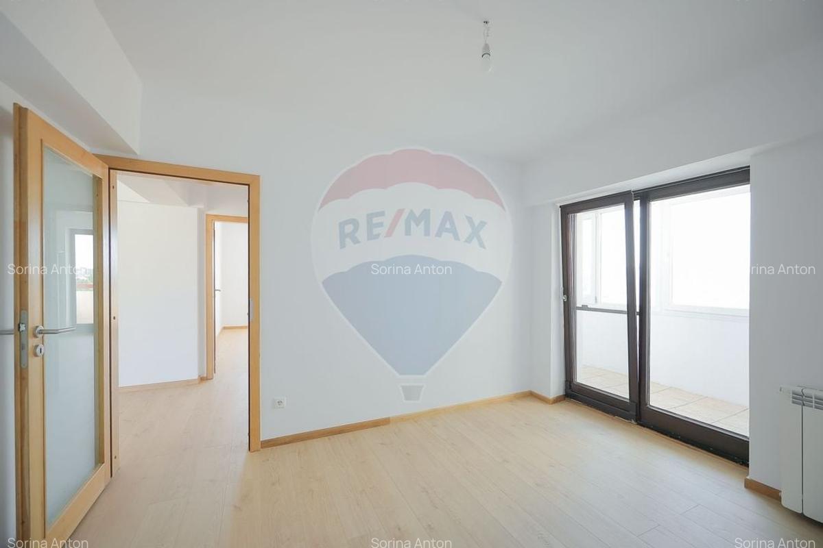 De vanzare apartament cu 3 camere in zona Decebal - 18