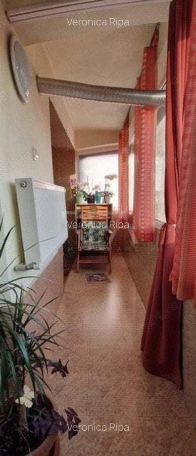 3 camere, decomandat, et 3/13, 80 mp-Bdul Iuliu Maniu, Gorjului. - 3