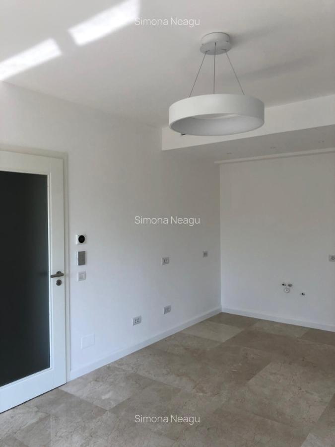 VILĂ MODERNĂ CU 8 CAMERE | ZONA DOROBANȚI - TVR | 300 MP UTILI | CURTE PRIVATĂ - 18