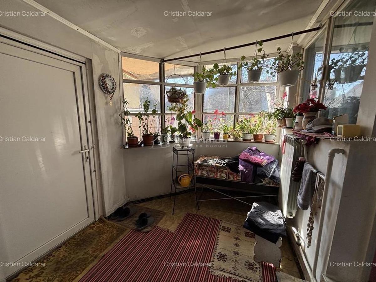 Casa central singur in curte - 150 mp util - 411 mp curte - 5