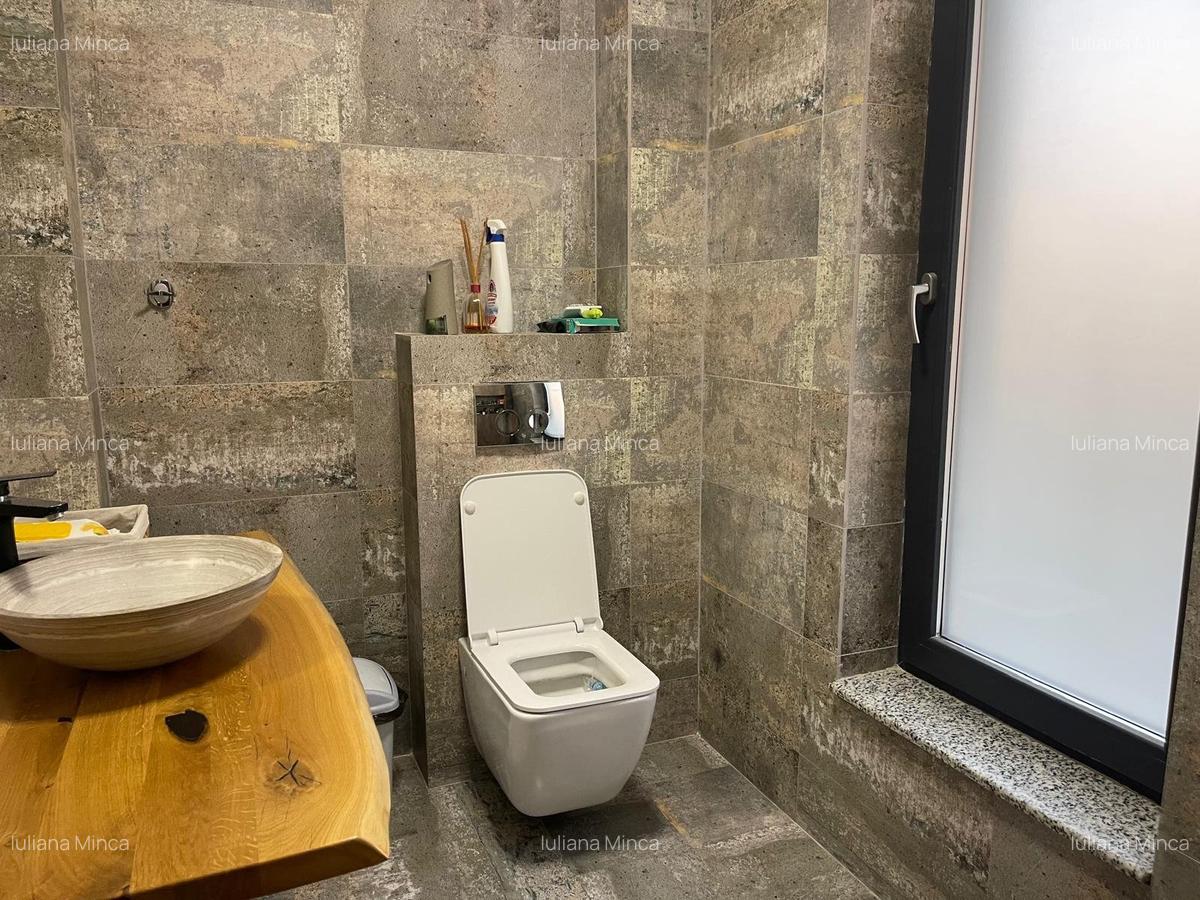 Particular -Cartierul nou- Miorita - 240 mp utili- 259.000 euro - 31