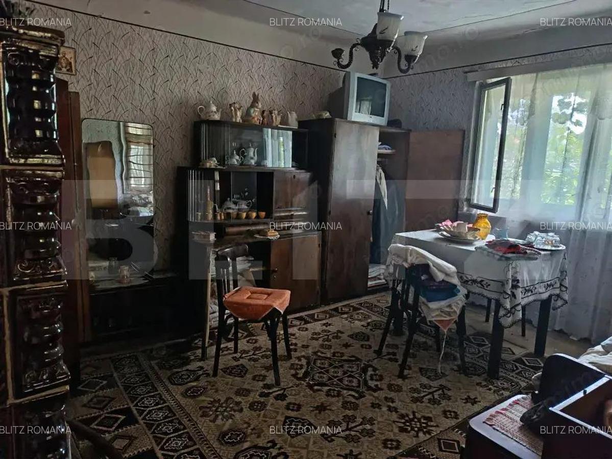 Casa de vanzare in zona linistita - 4