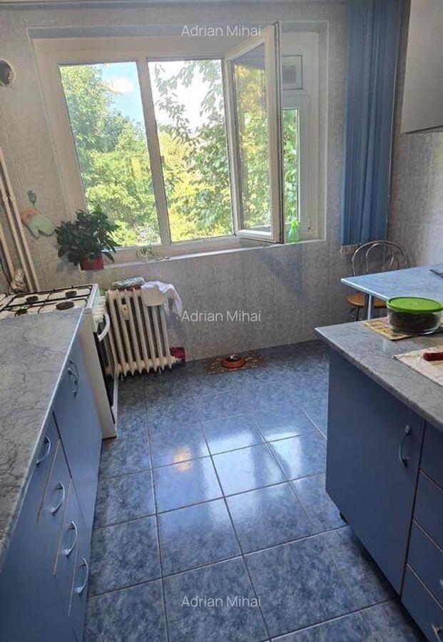Apartament 3 camere Titan decomandat etaj 2/4 - 7