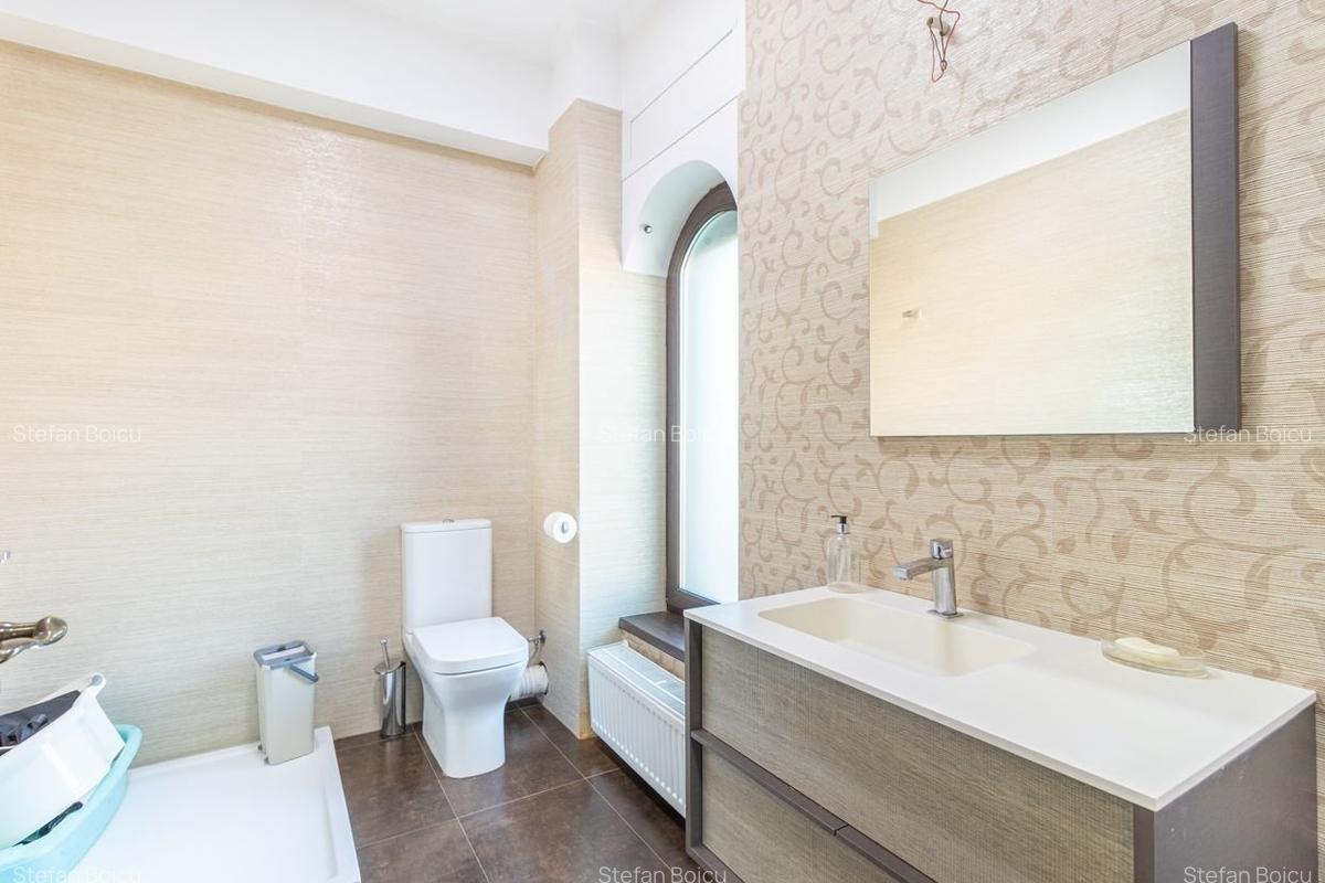 Vila cu piscina si garaj - 6 dormitoare - Pantelimon - 23