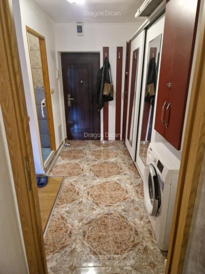 Garsonieră decomandată în Vitan - 3