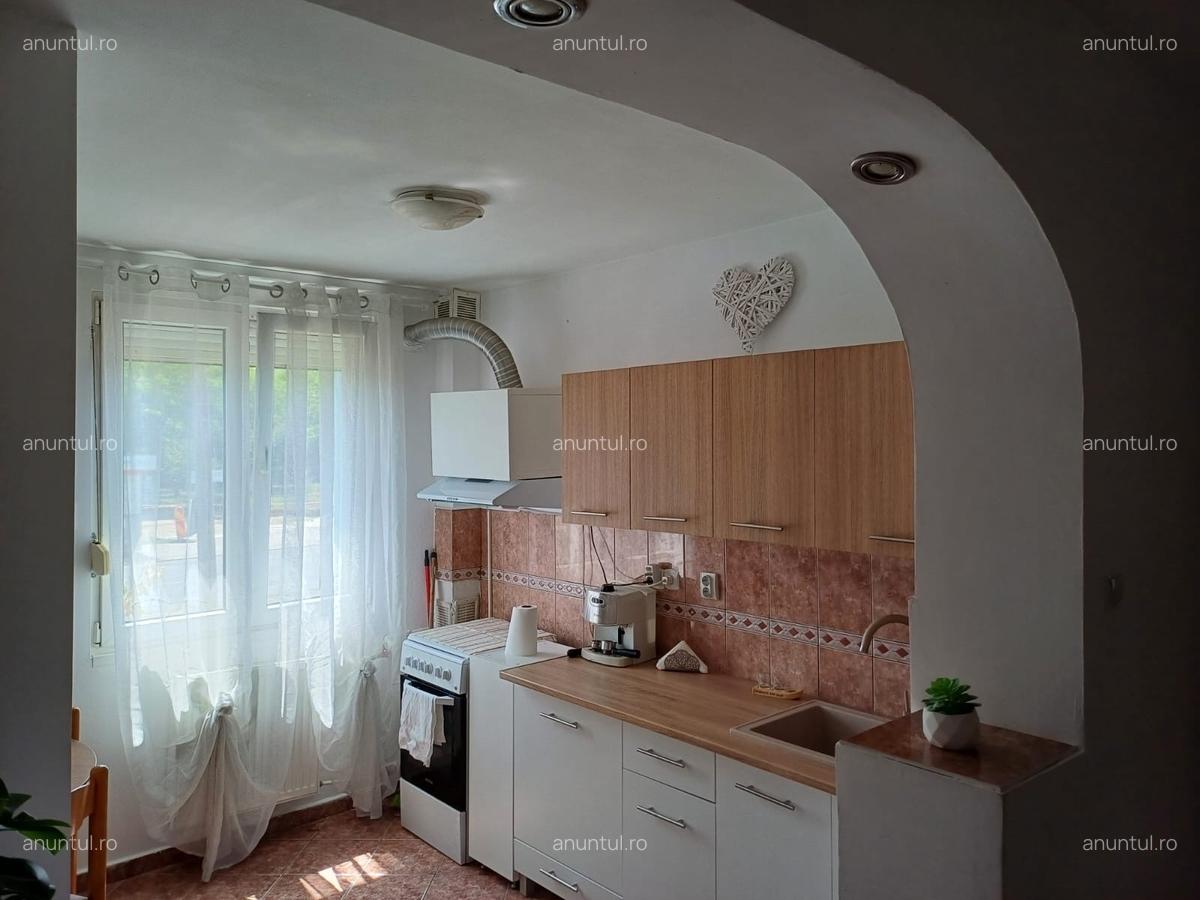 Drumul Taberei, inchiriere 3 camere, Bl stradal - 16