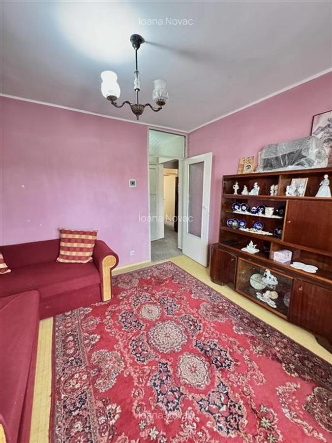 Apartament 3 camere, Rogerius, etaj intermediar - 4