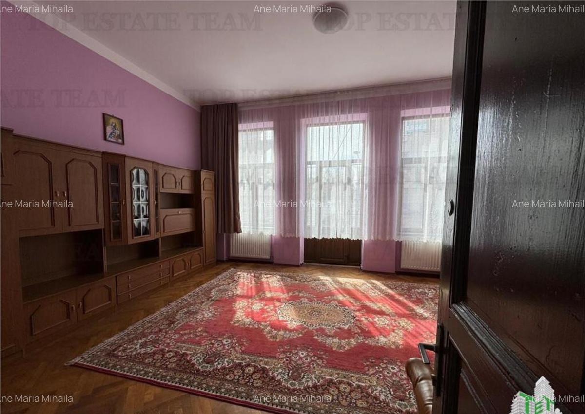 Apartament cu 4 camere de , Ultracentral, Kogalniceanu, cu - 4