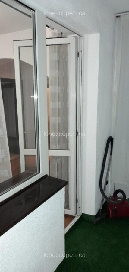 Inchiriez garsoniera cartier ANL Brancu?i sector 6 - 250 m de metrou - 12