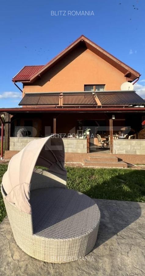 VILĂ deosebita cu piscina si panorama spre padure - 15