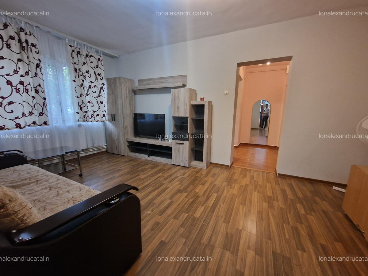 Dacia-2 camere, termen lung, centrala gaze, disponibil imediat, etaj parter - 1