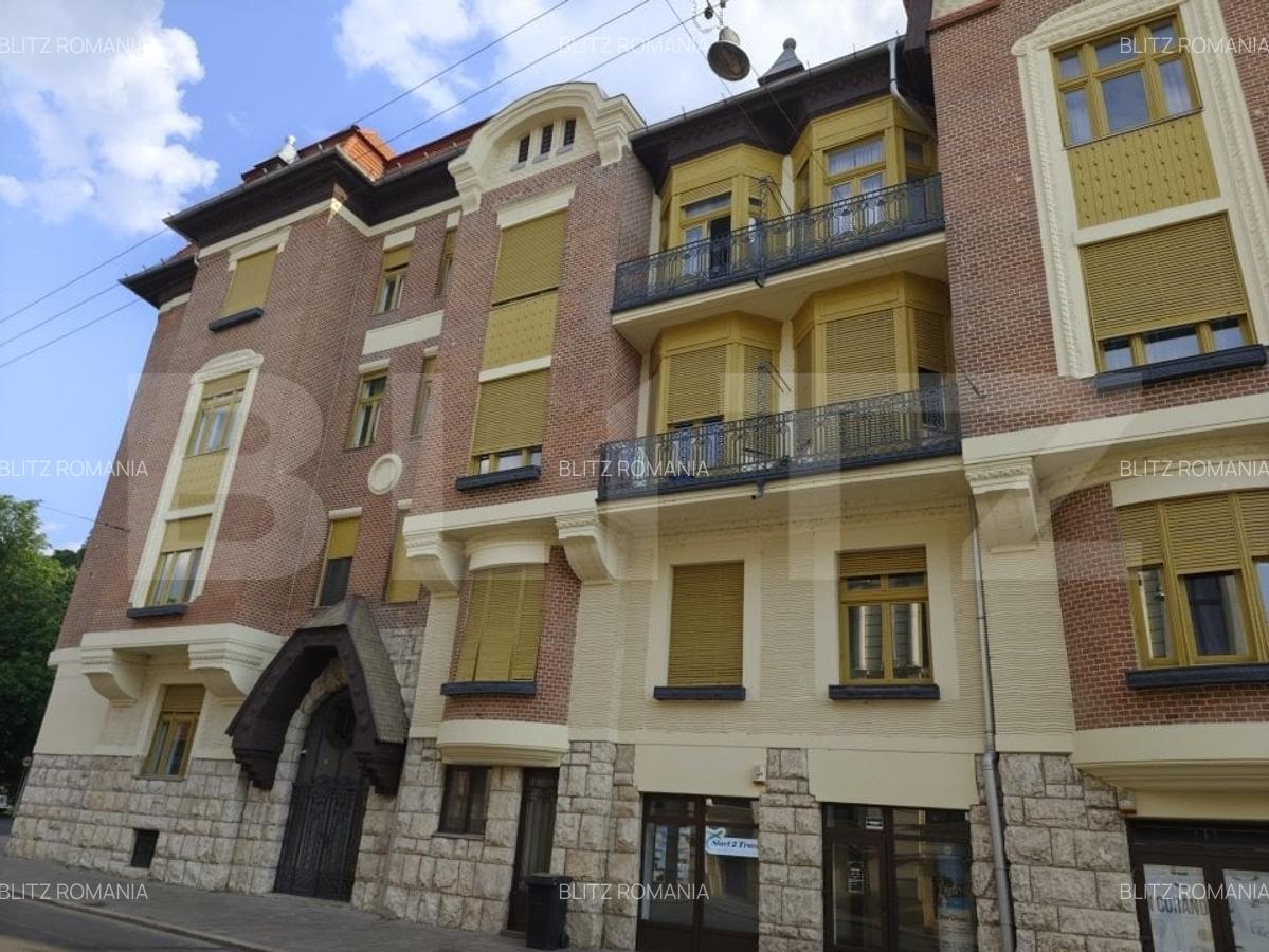 Apartament renovat complet situat in zona ultracentrala in cladire istorica - 1
