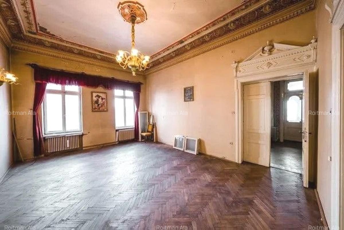 Vila istorica de patrimoniu - 160 mp/teren 262 mp - 21