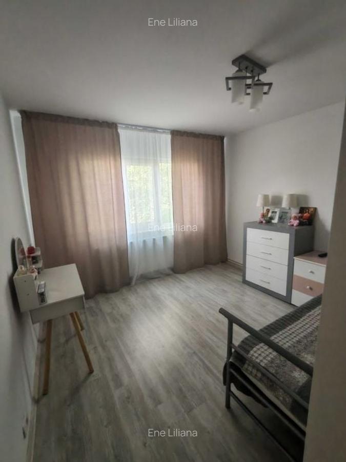 Apartament 4 camere renovat complet - Micro 16, Galați - 81 mp utili - 6 Apartament 4 camere renovat complet - Micro 16, Galați - 81 mp utili - 6