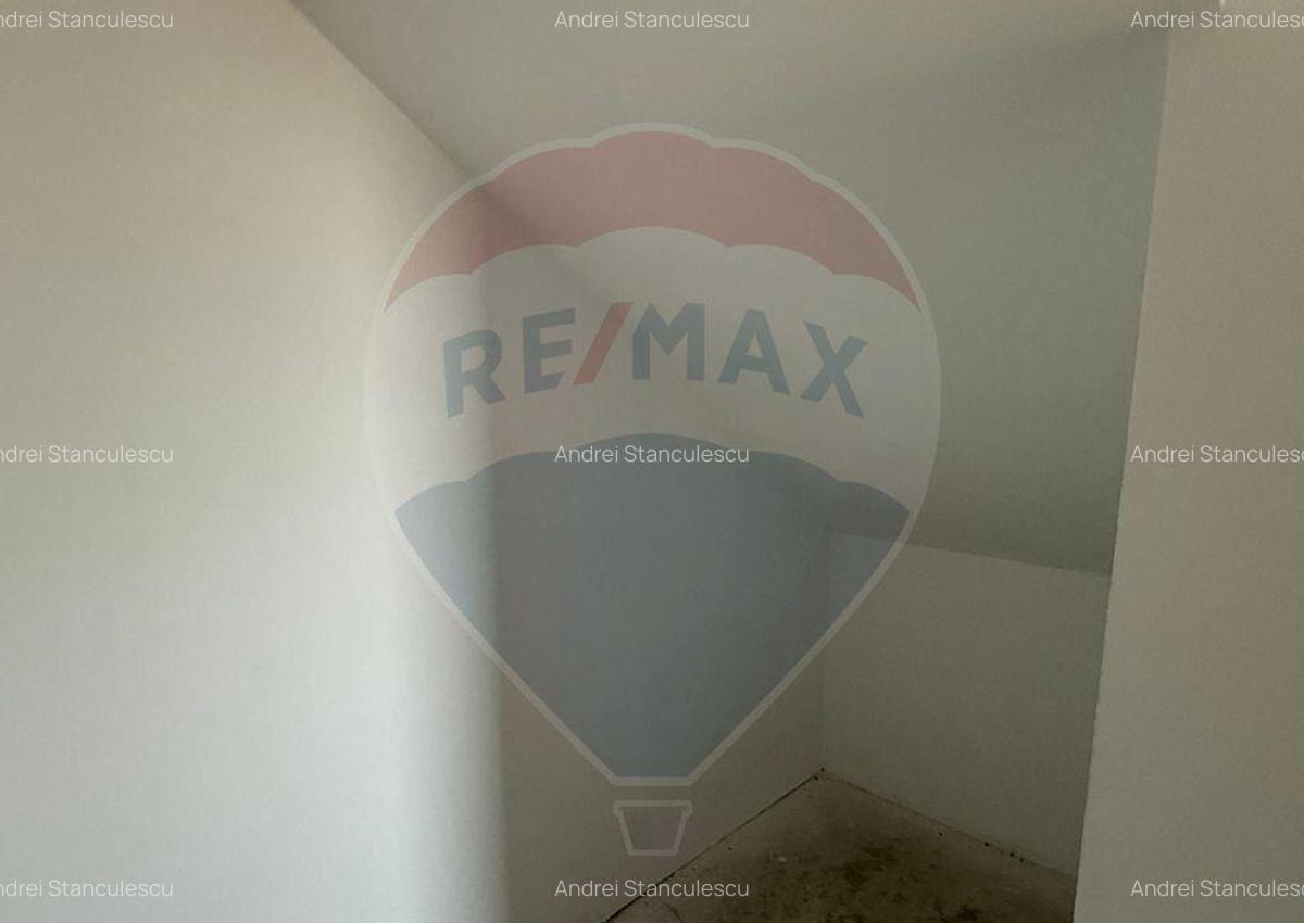 VANZARE Vila cu 4 camere in Pantelimon - 17