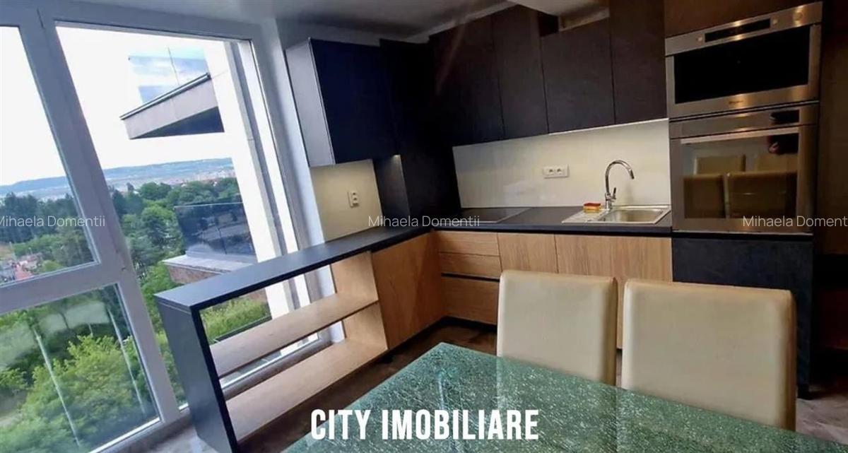 Apartament cu 3 camere semidecomandat, mobilat în Sopor - 1
