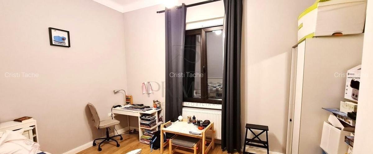 CENTRAL - ETAJ 1 - RENOVAT - 4 camere - 3 bai - centrala proprie - clima - GARAJ - 18