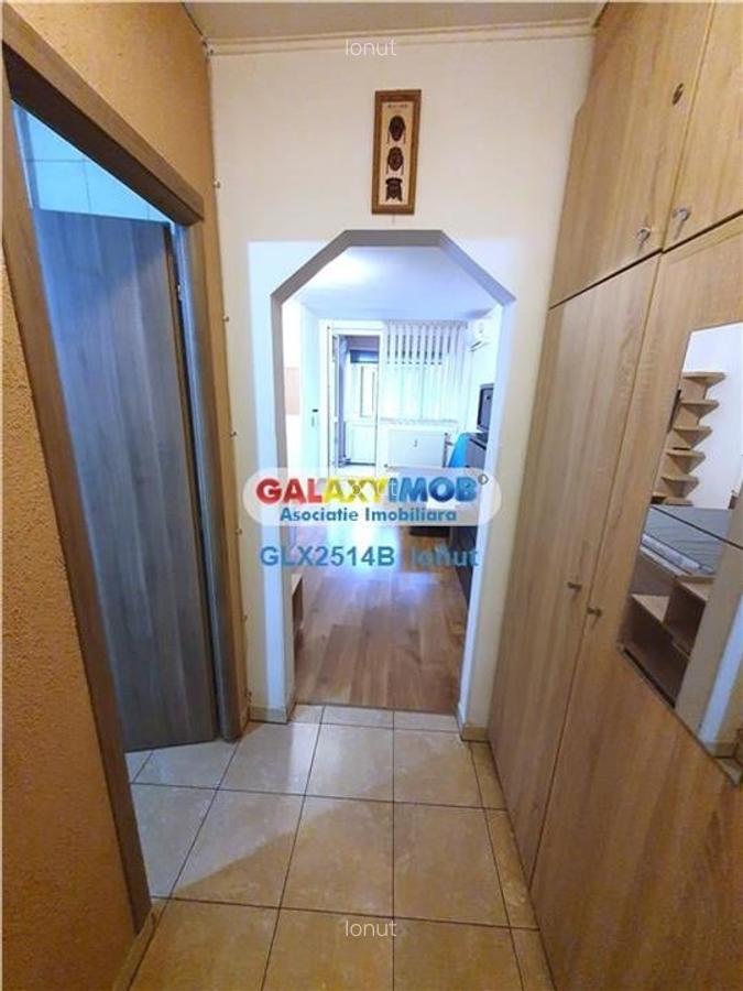 Garsoniera de vanzare Titan mobilata utilata - 3