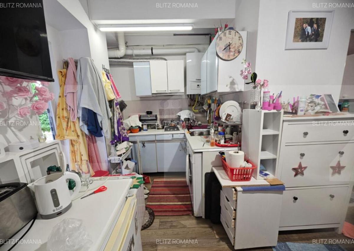 De vanzare apartament 2 camere zona Dambovi?a - 3