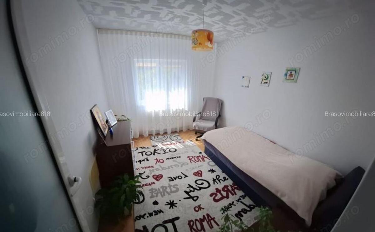 Apartament cu 3 camere de vanzare Bartolomeu - 2