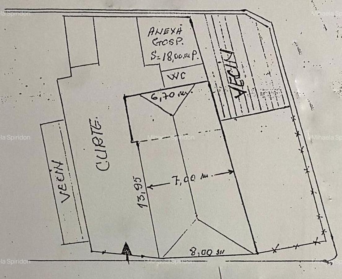 CASA SINGUR CURTE IN ZONA CENTRALA A BRASOVULUI - 10
