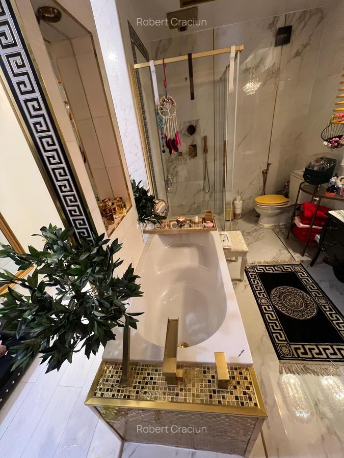 Vanzare Apartament cu 3 Cam | Mobilat / Utilat LUX - 2 Bai | 2 Loc Parcare | Box - 13