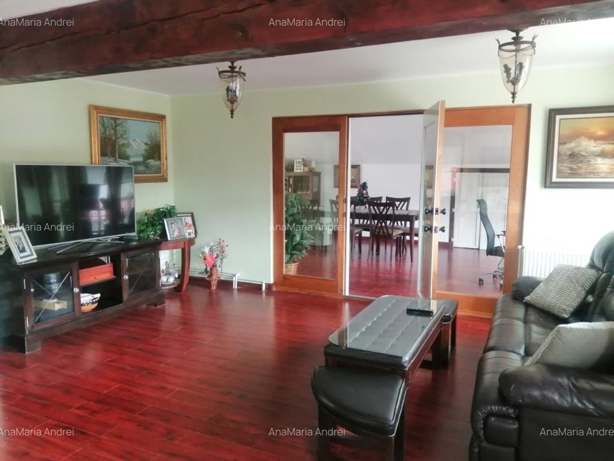 Casă cu 7 camere în Mălureni - 15