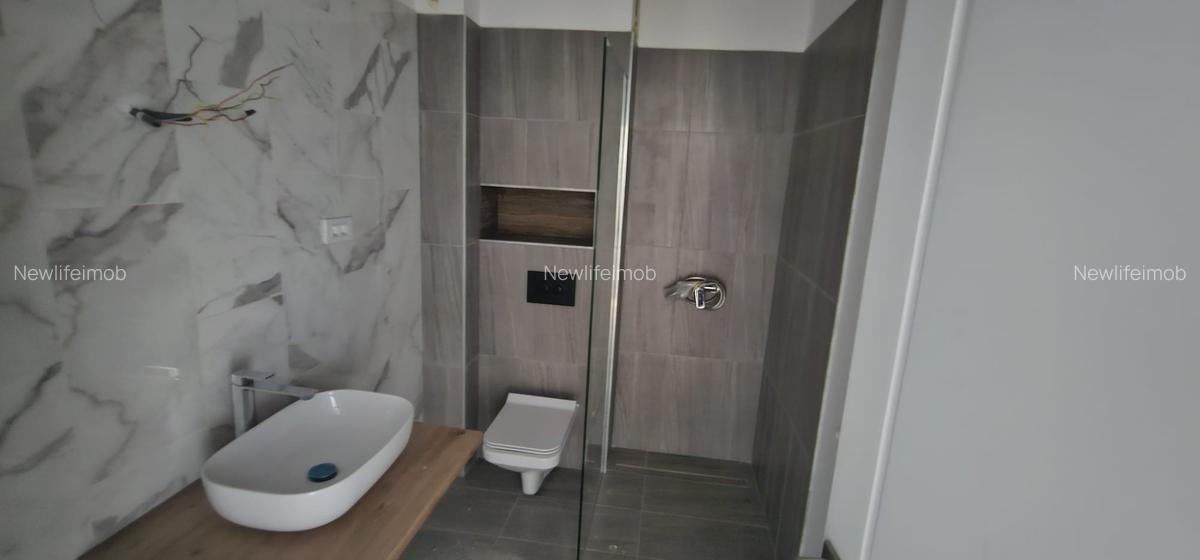 Bloc nou , Apartament de 2 camere , 2 balcoane - 1