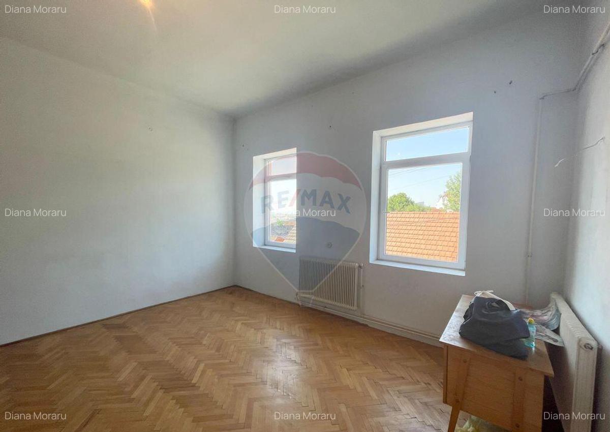 Casa cu 3 camere de vanzare in zona centrala comison 0% - 4