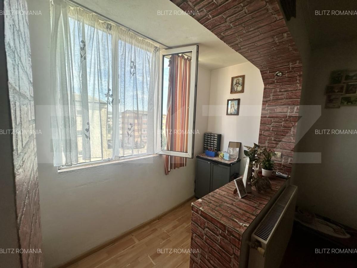 Apartament 3 camere de vanzare - Zona Kogalniceanu, Sebes - Etaj 4 - 7