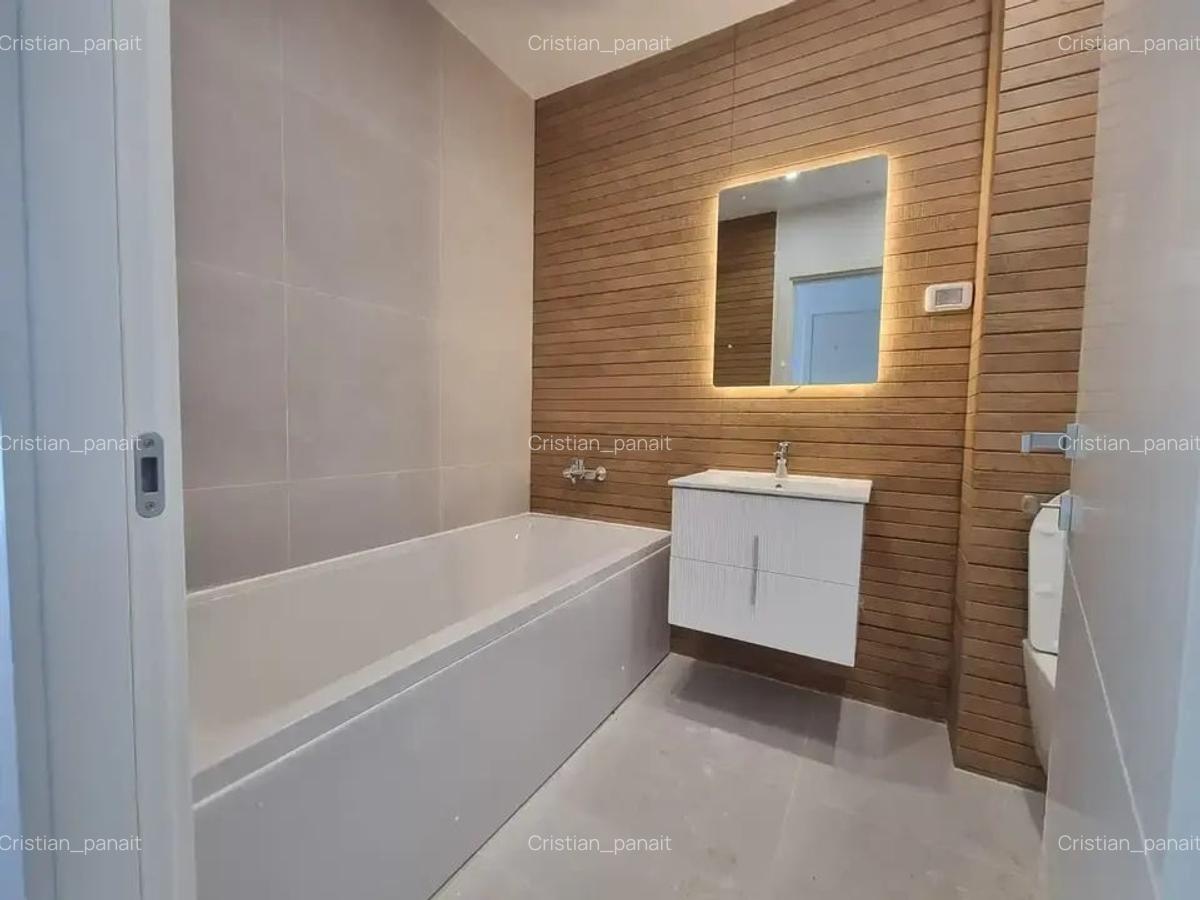 Apartament cu 3 camere decomandat în Dristor - 3