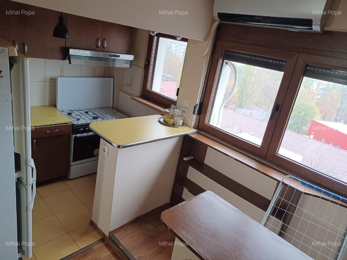 De vânzare garsonieră Piața Miniș - 7