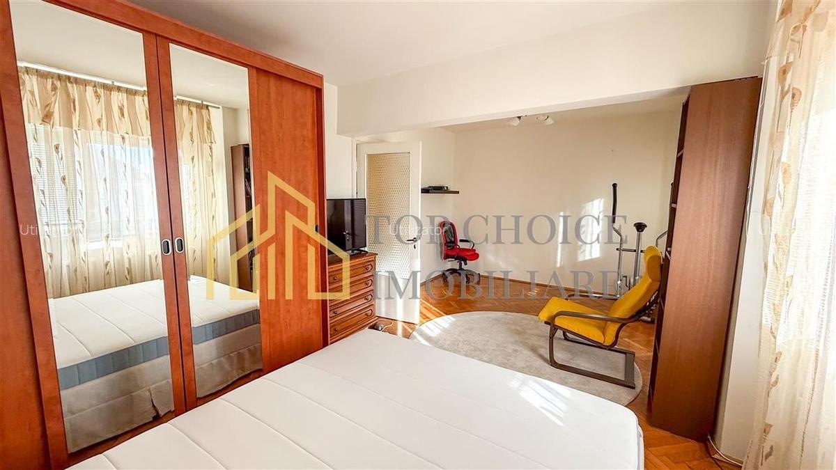 3 CAMERE STEFAN CEL MARE - VIITORULUI  - 84 MP,  2/10, BLOC 1982 - 1