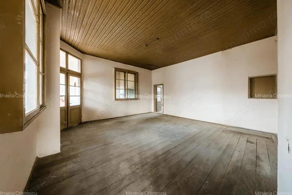 DE VANZARE - VILA la Breaza, Prahova, 9 camere, 1.873 mp teren - 12