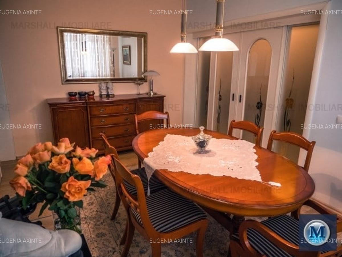 Casă cu 7 camere în Vest - 6