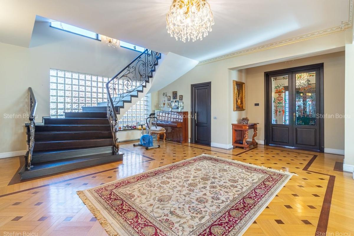 Vila cu piscina si garaj - 6 dormitoare - Pantelimon - 14