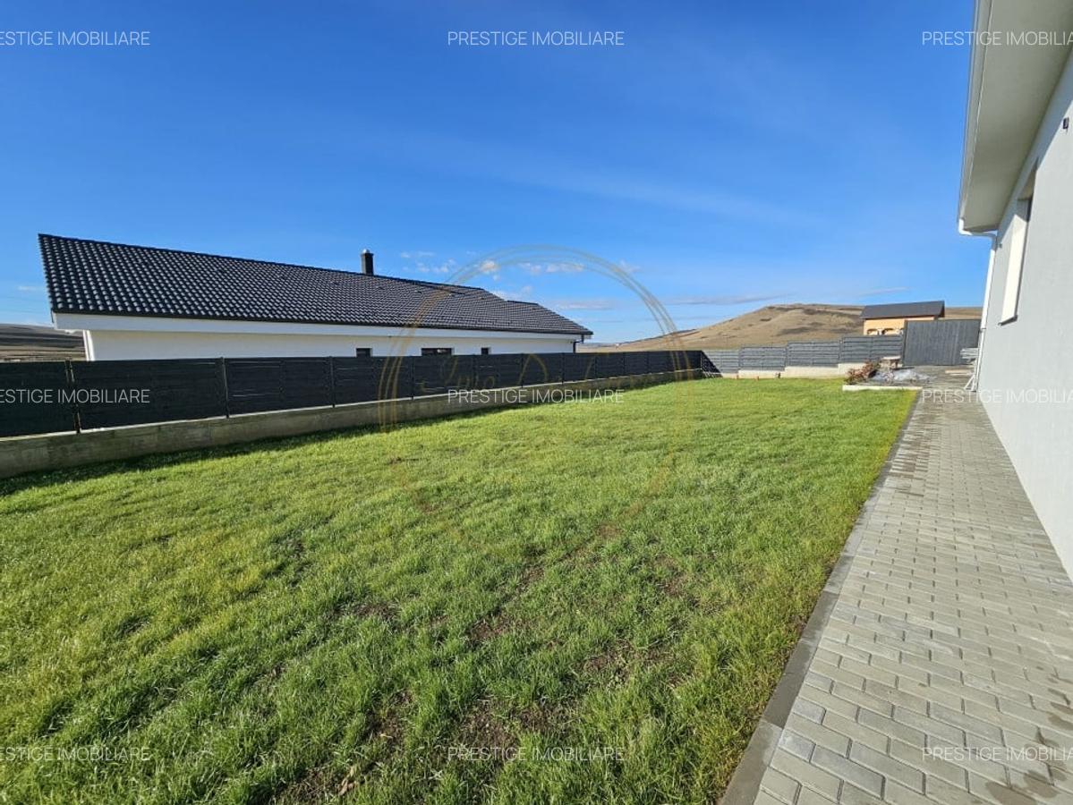 Casa individuala 1 nivel, teren 900 mp, 107 mp utili, 4 cam, com. Jucu - 15 Casa individuala 1 nivel, teren 900 mp, 107 mp utili, 4 cam, com. Jucu - 15