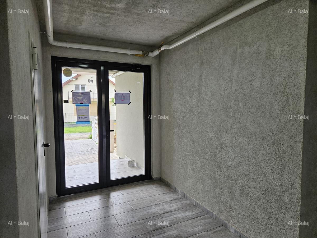 Apartament 2 camere, etajul 2, cu parcare, în Giroc, pe Calea Urseni, comision 0 - 21