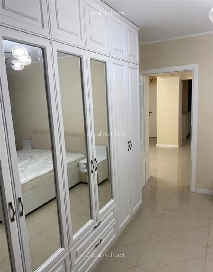 Apartament cu 2 camere decomandat, mobilat în Decebal - 8