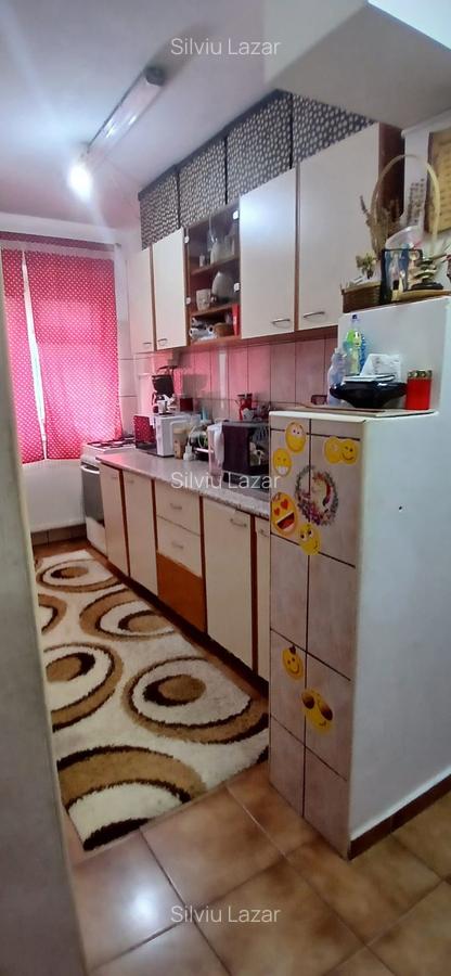 Apartament cu 2 camere decomandat în Giurgiului - 12