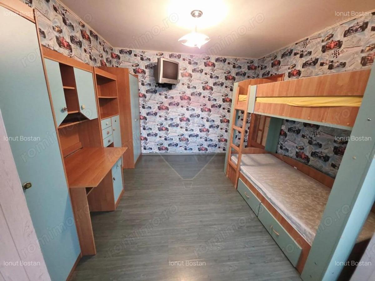 Apartament cu 4 camere de vanzare in zona Calea Romanului - 4