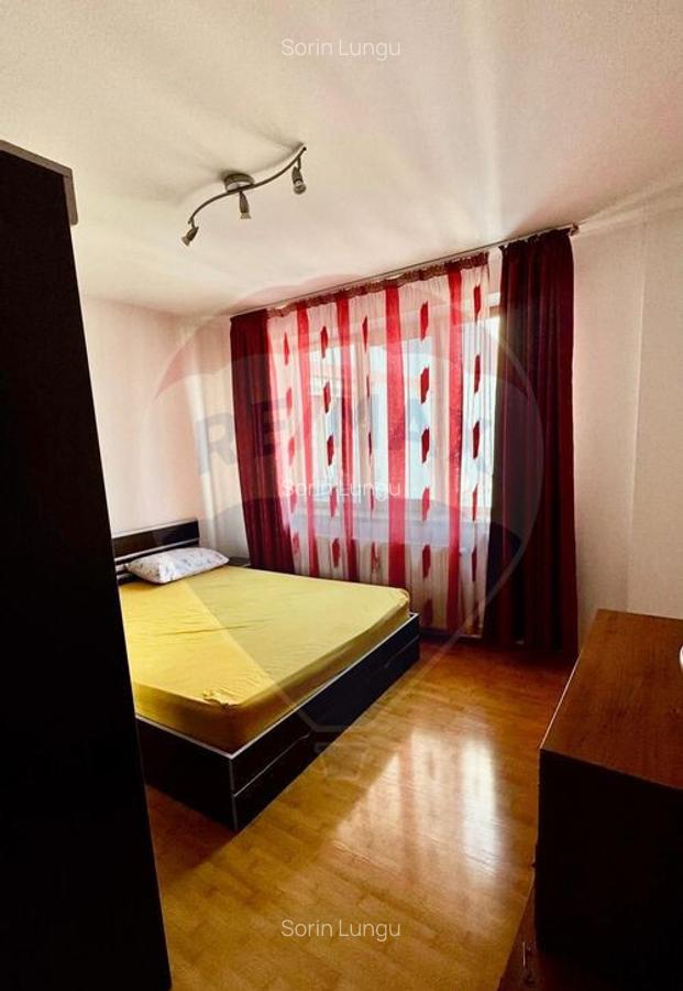 Apartament cu 3 camere de inchiriat in zona 1 Mai - 7