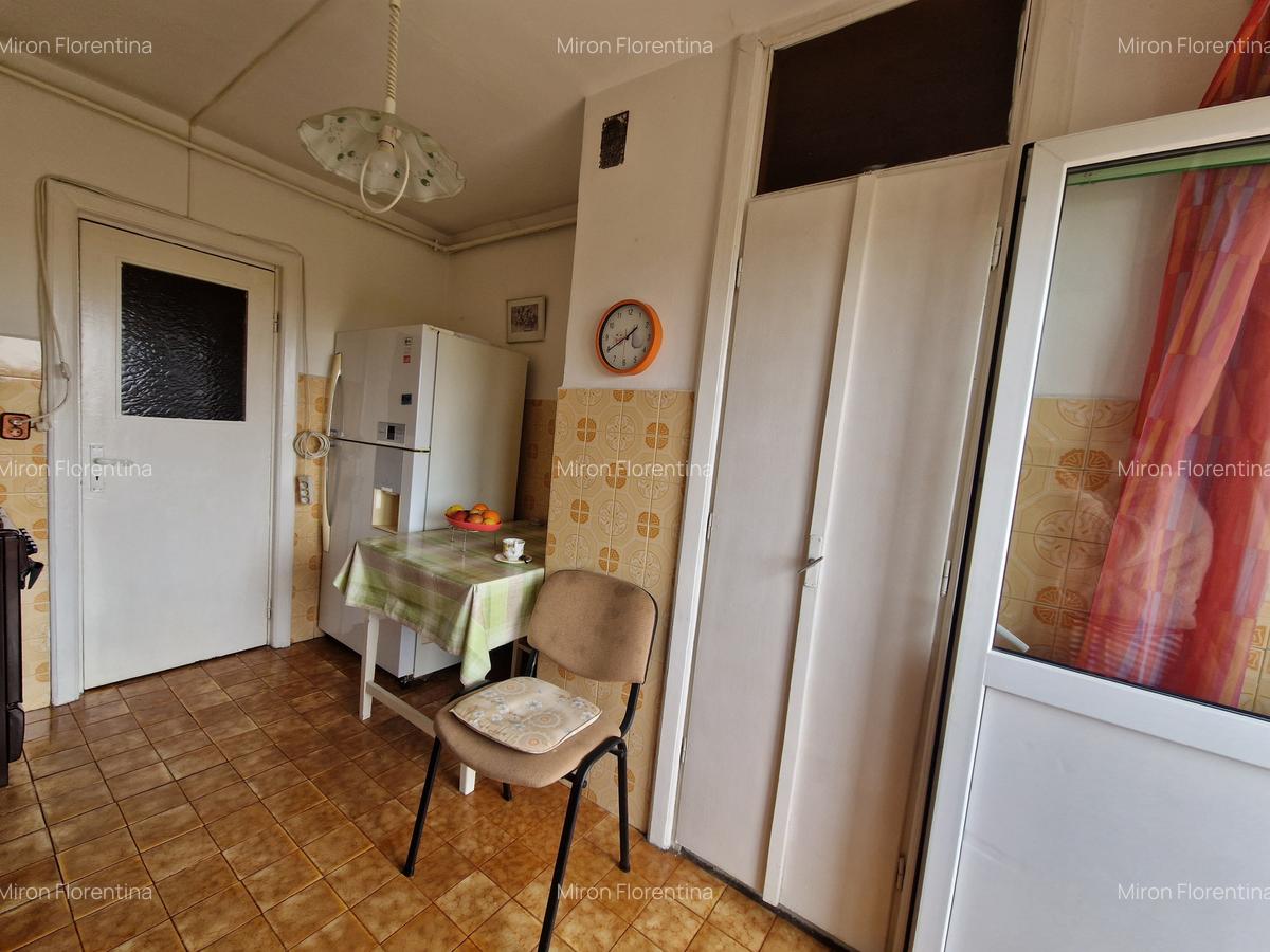 Apartament cu 3 camere decomandat, mobilat în Complex Studențesc - 28