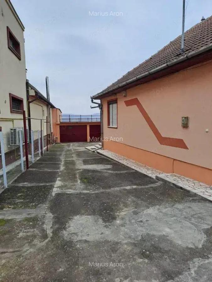 CASA DE VANZARE IN HD - 12