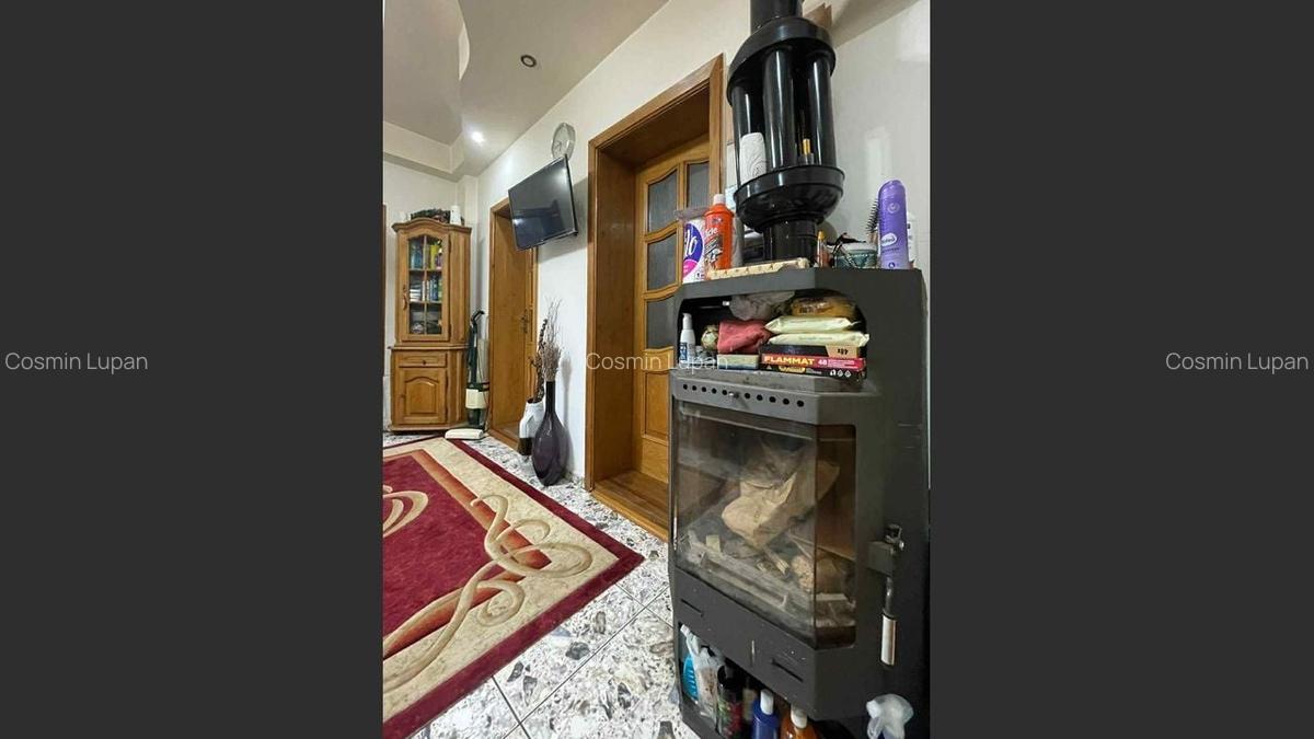 Casa 7 camere, teren 590 mp in Calnic - 10
