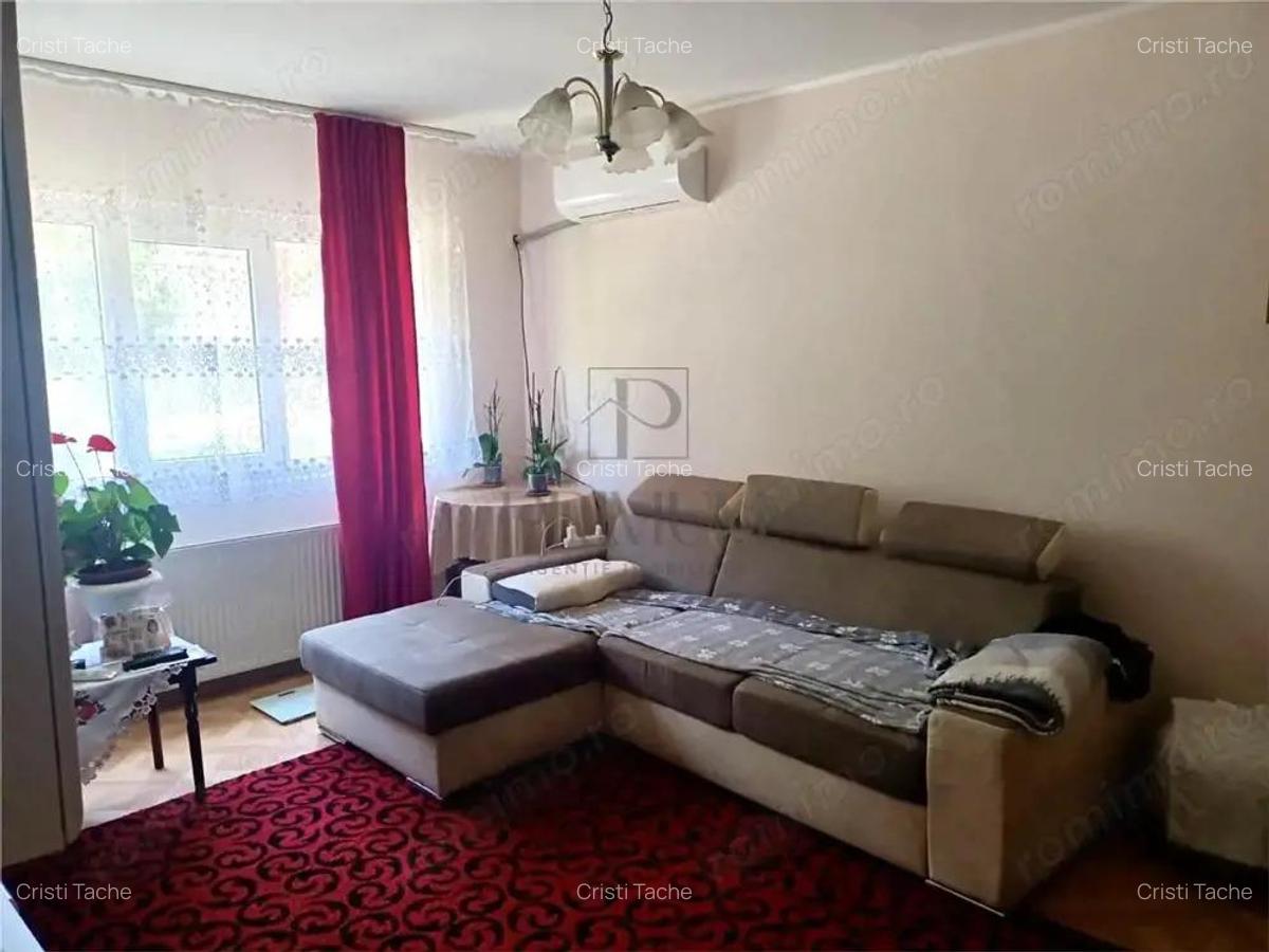 ARADULUI - BLOC IZOLAT - PARTER INALT - 4 camere - 2 bai - 3 balcoane - centrala proprie - clima - 1