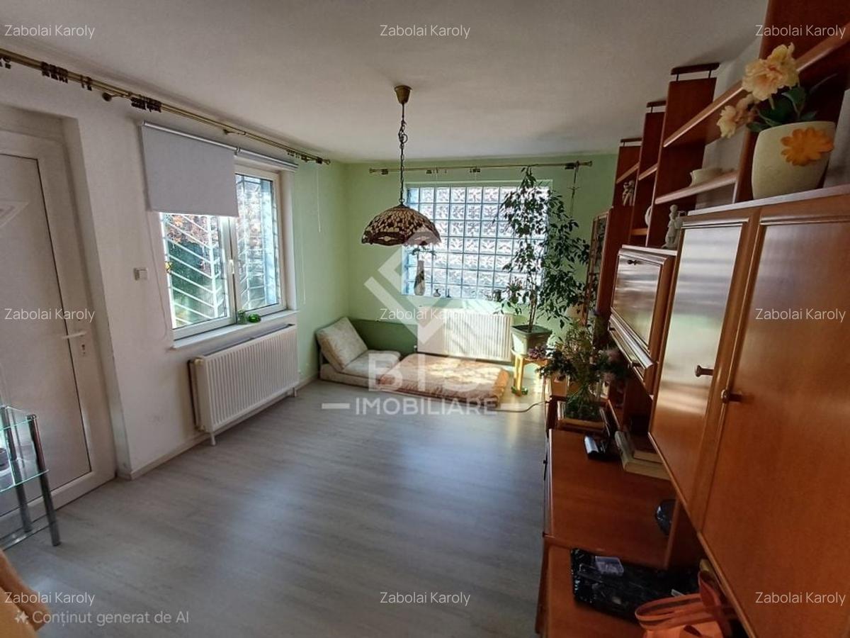 Casa 5 camere, D+P+1,  Zona Nord - 1