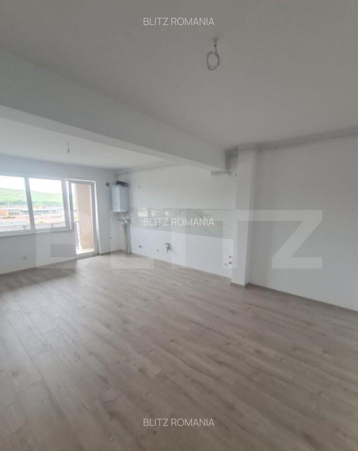Apartament finisat, finisaje noi, semidecomandat, 2 camere - 1