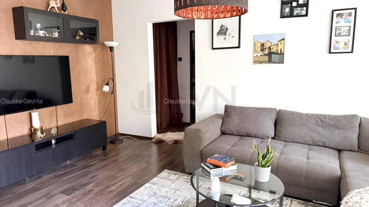 Apartament cu 2 camere semidecomandat în 1 Mai - 1