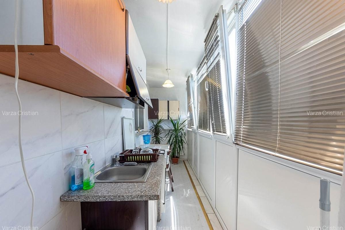 Tineretului, stradal, vizavi de parc - 4